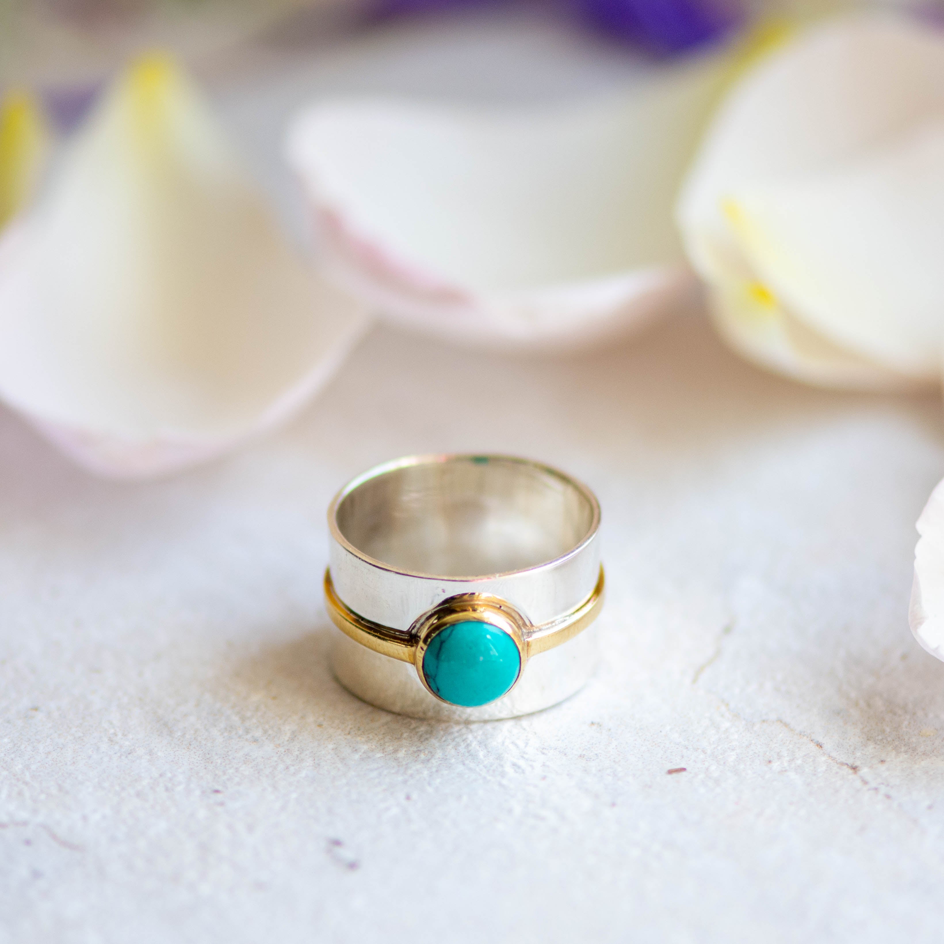Aladdin Ring in Silver with Turquoise Ring Memara