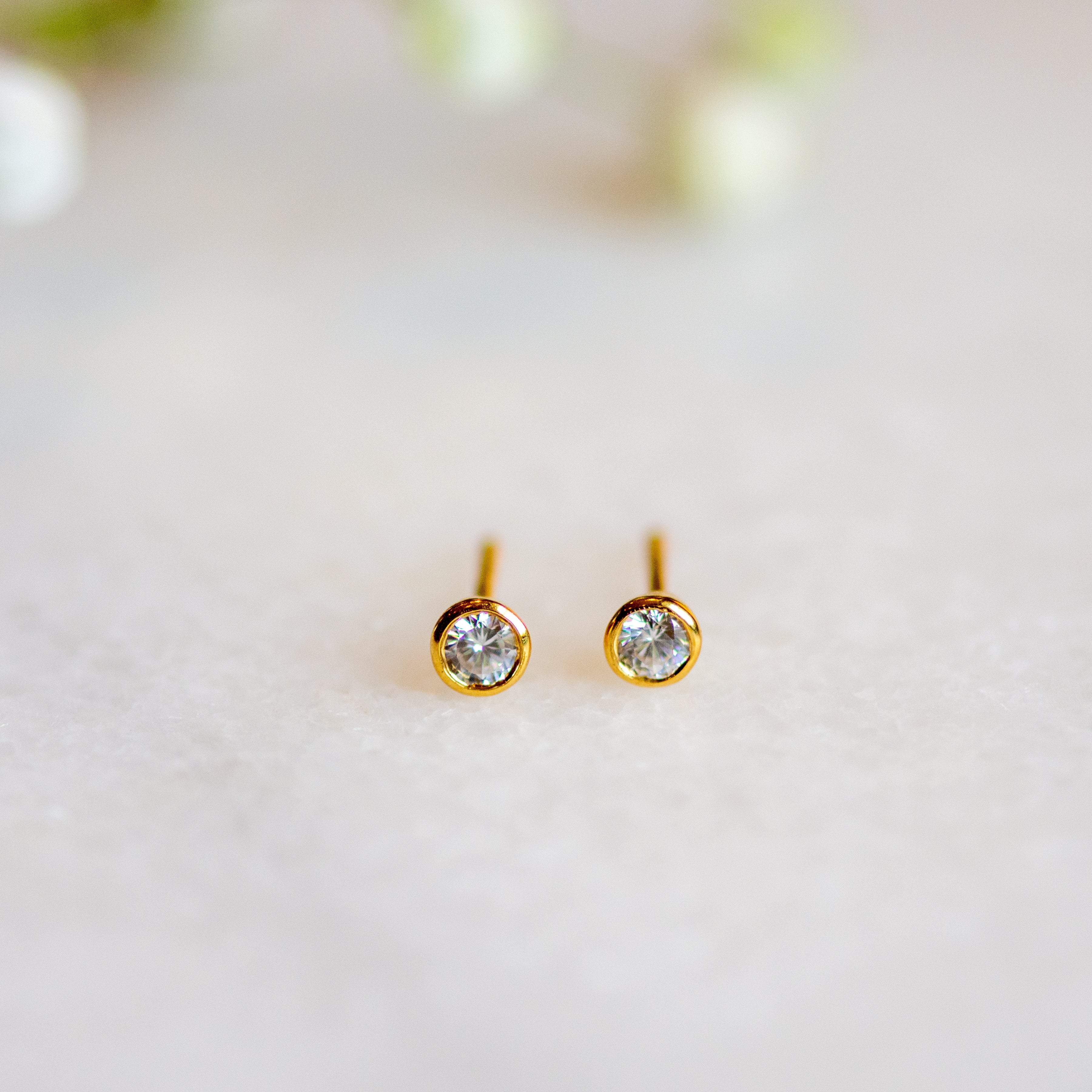Acer Ear Stud in Gold with Zirconia Earring Memara