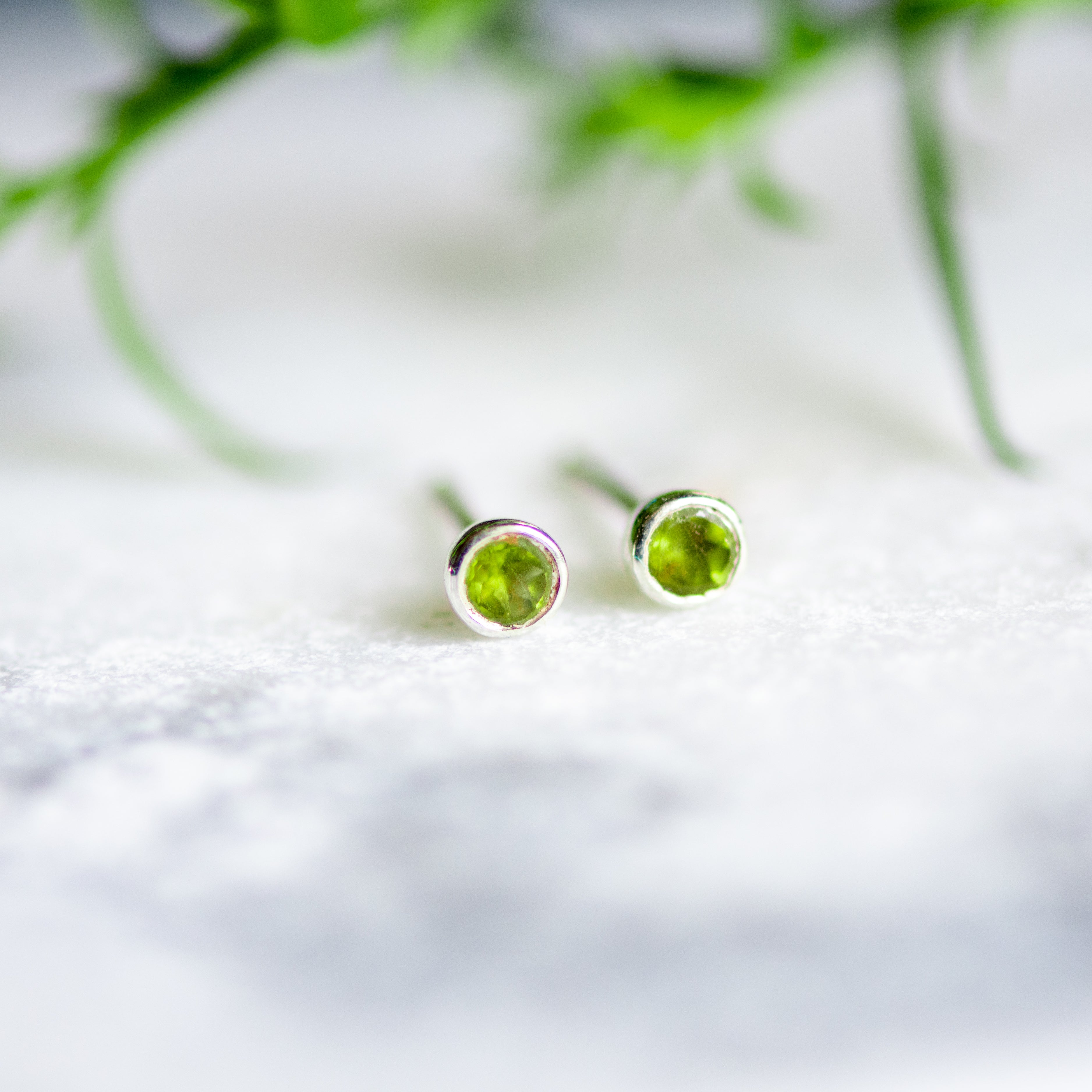 Acer Ear Stud in Silver with Peridot Earring Memara