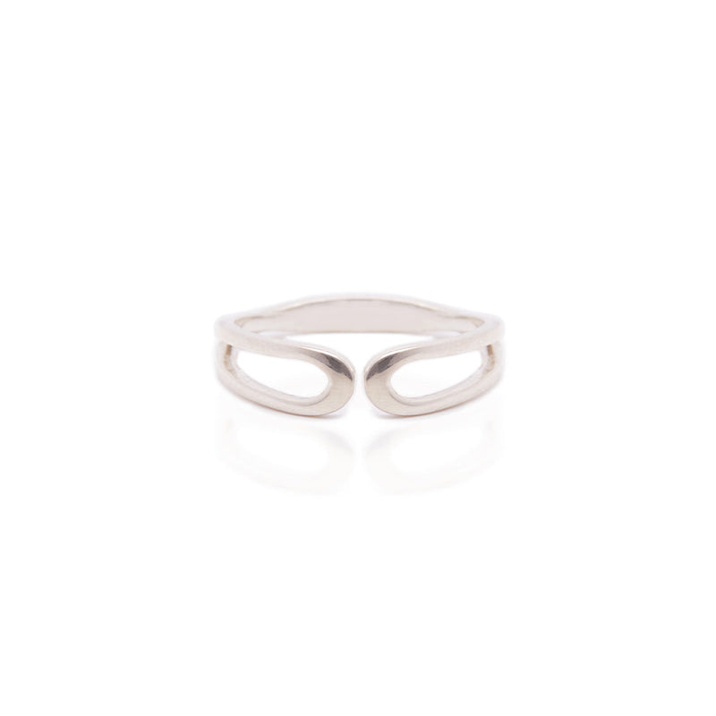 First Kiss Ring in Silver Ring Memara