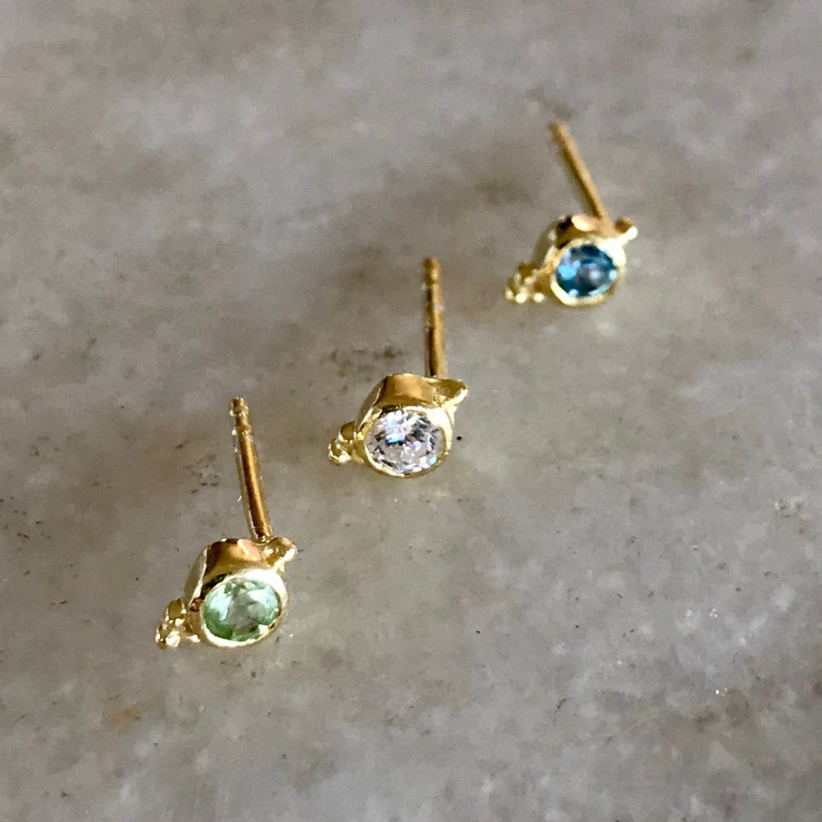 Dudley Stud in Gold with Zirconia Earring Memara