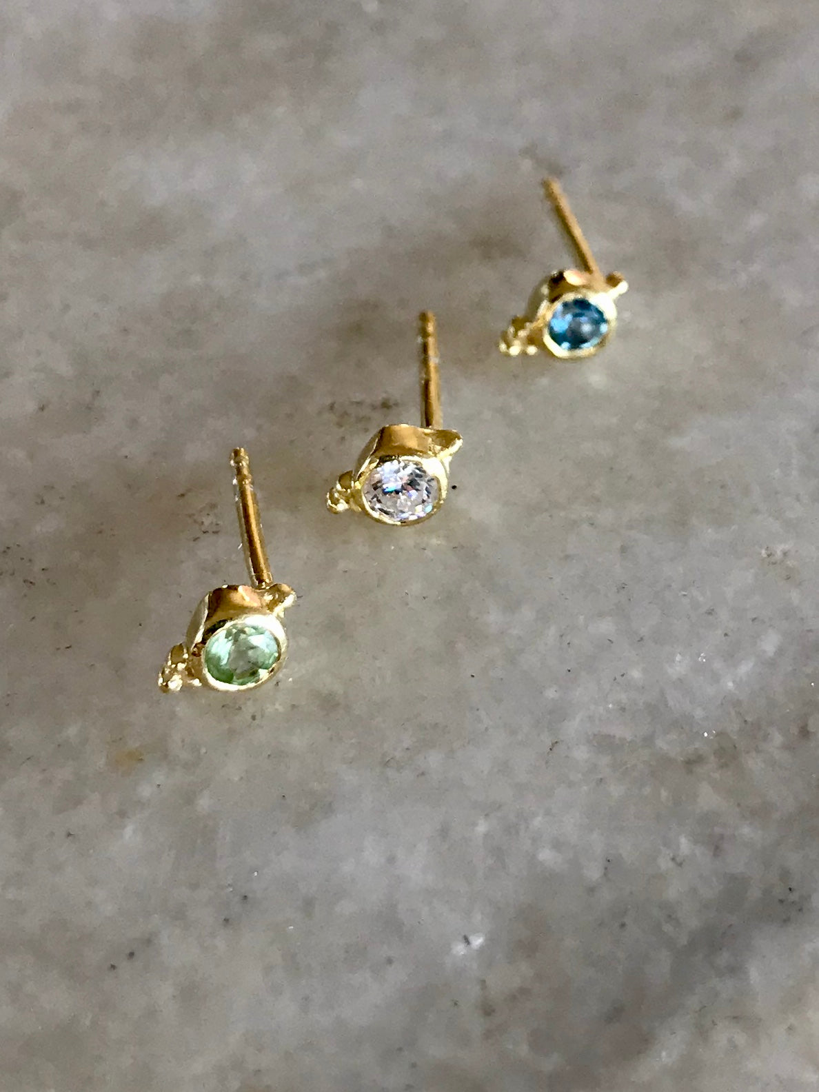 Dudley Stud in Gold with Peridot Earring Memara