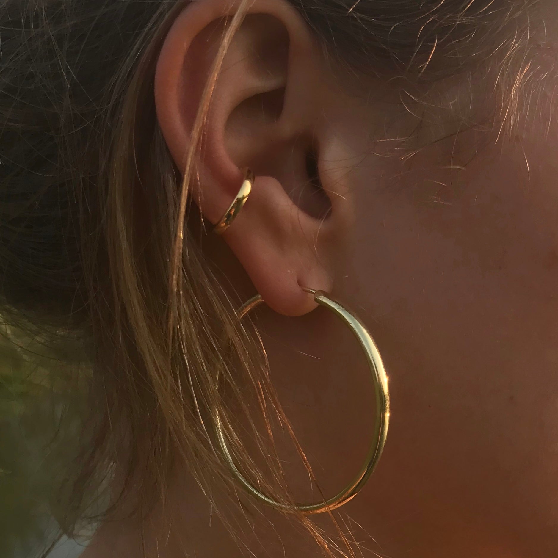 Holly Hoops in Gold Earring Memara