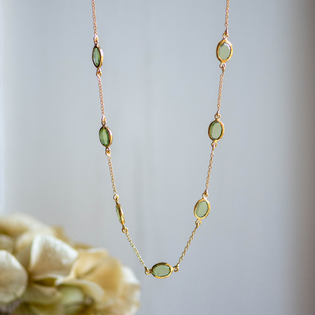 Marilyn Necklace in Gold with Peridot Memara 